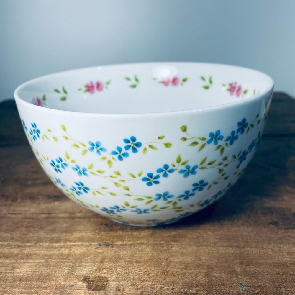 Katie Alice White Floral Bowl soup salad cereal
